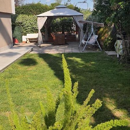 La Casa Di Barry Bed & Breakfast Pozzuoli Exterior photo